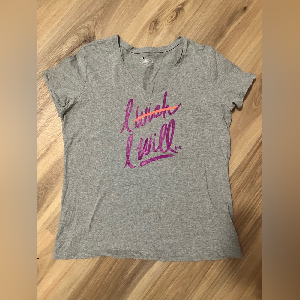 Women’s XL v neck under armour tee